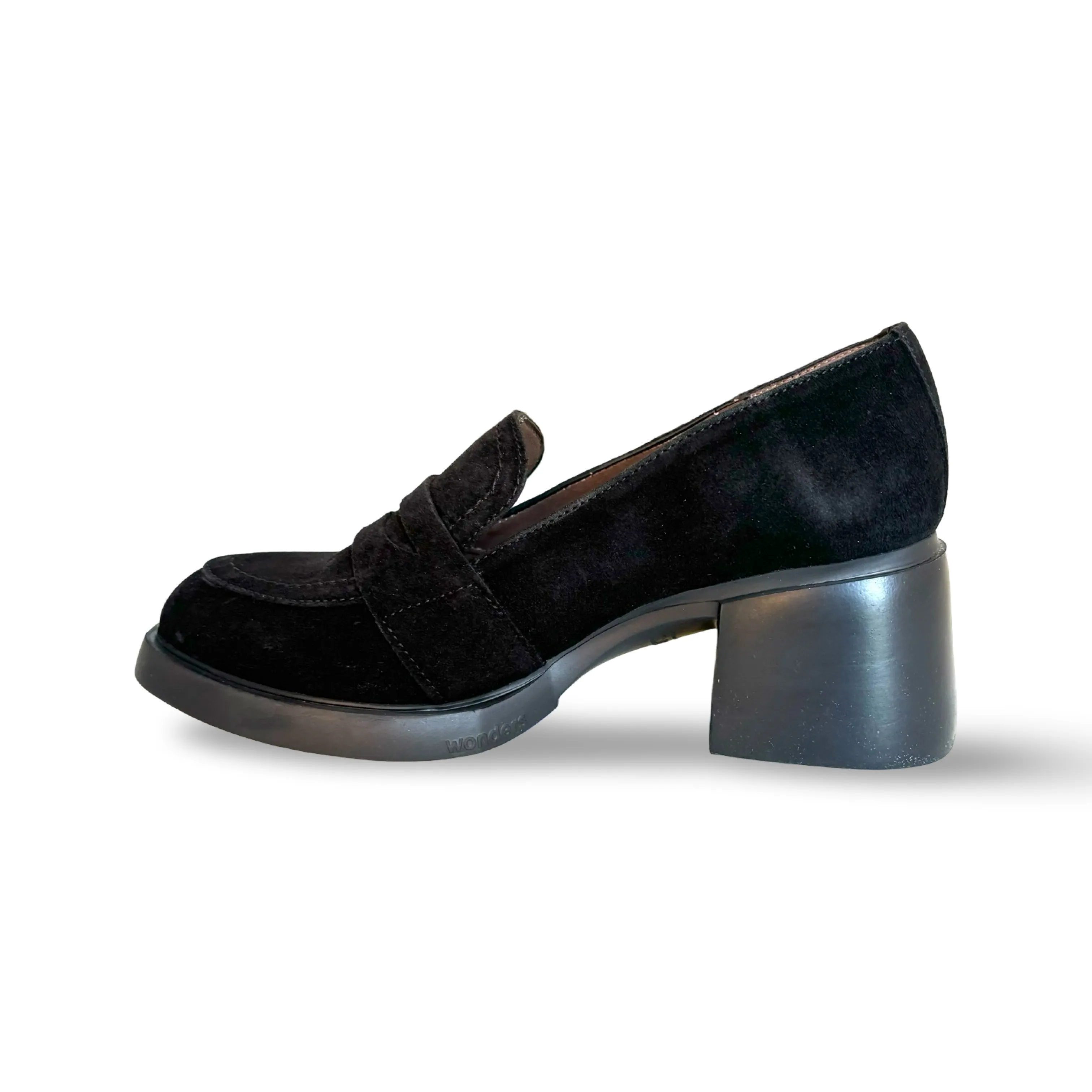 G6107 Black Suede Loafer