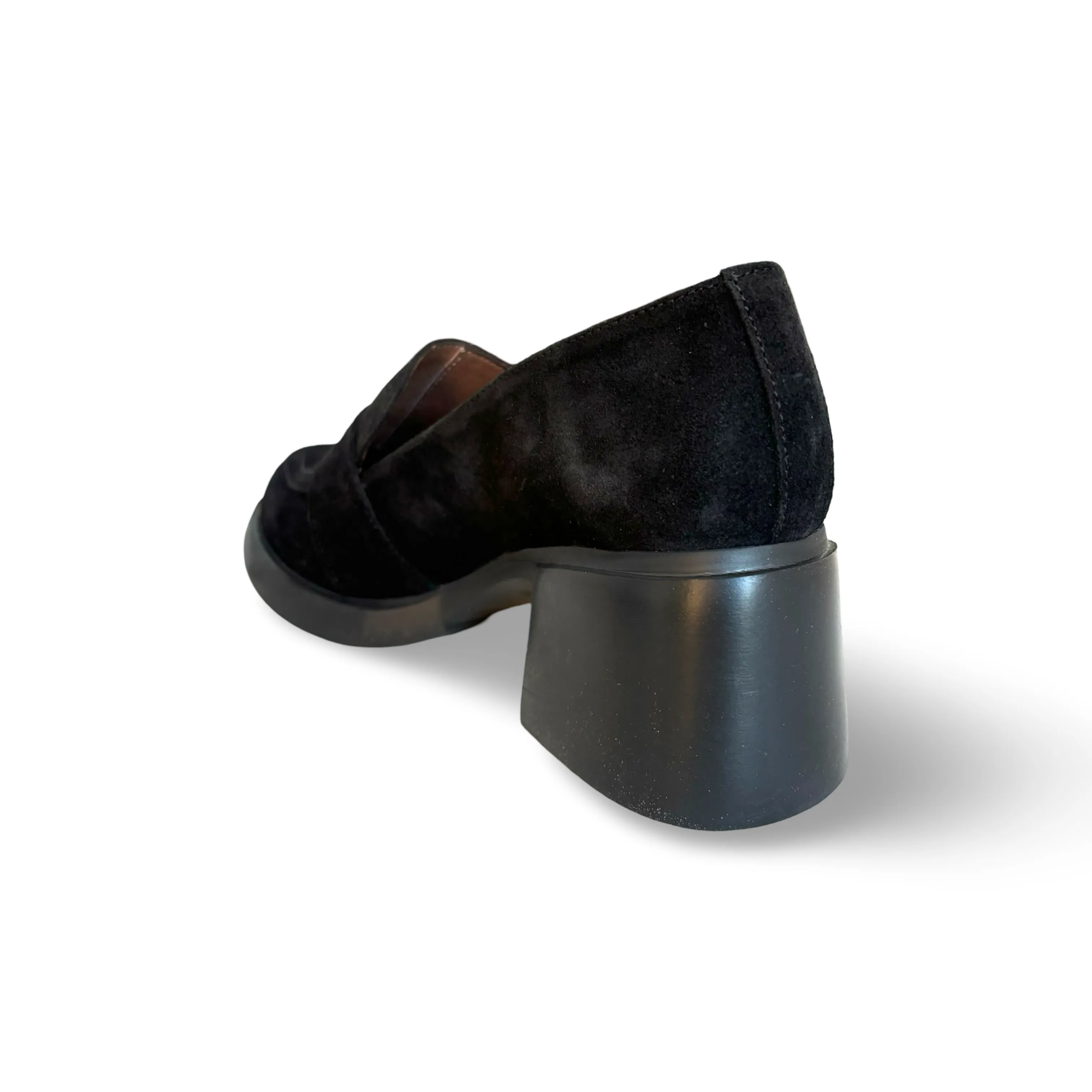 G6107 Black Suede Loafer