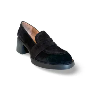 G6107 Black Suede Loafer