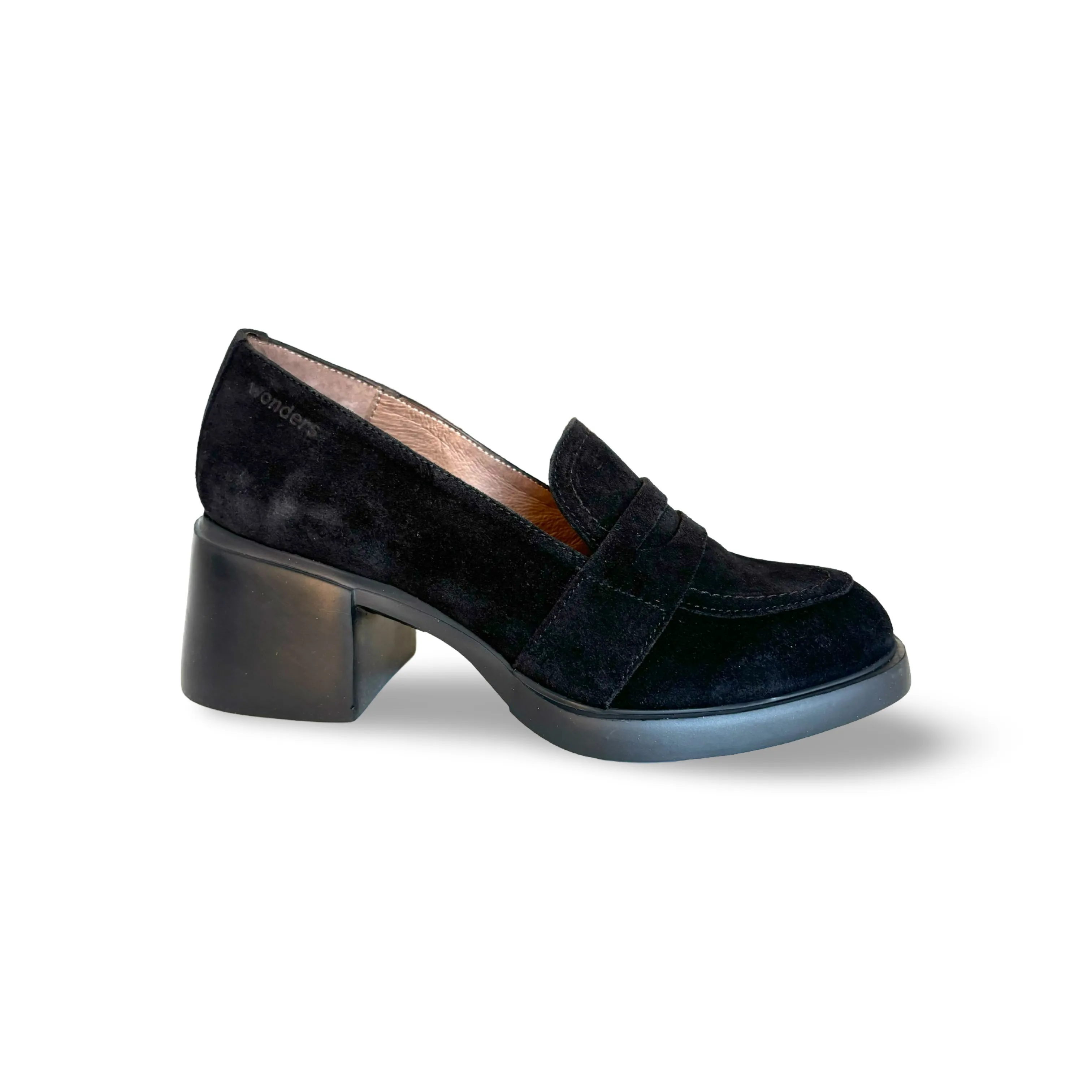 G6107 Black Suede Loafer