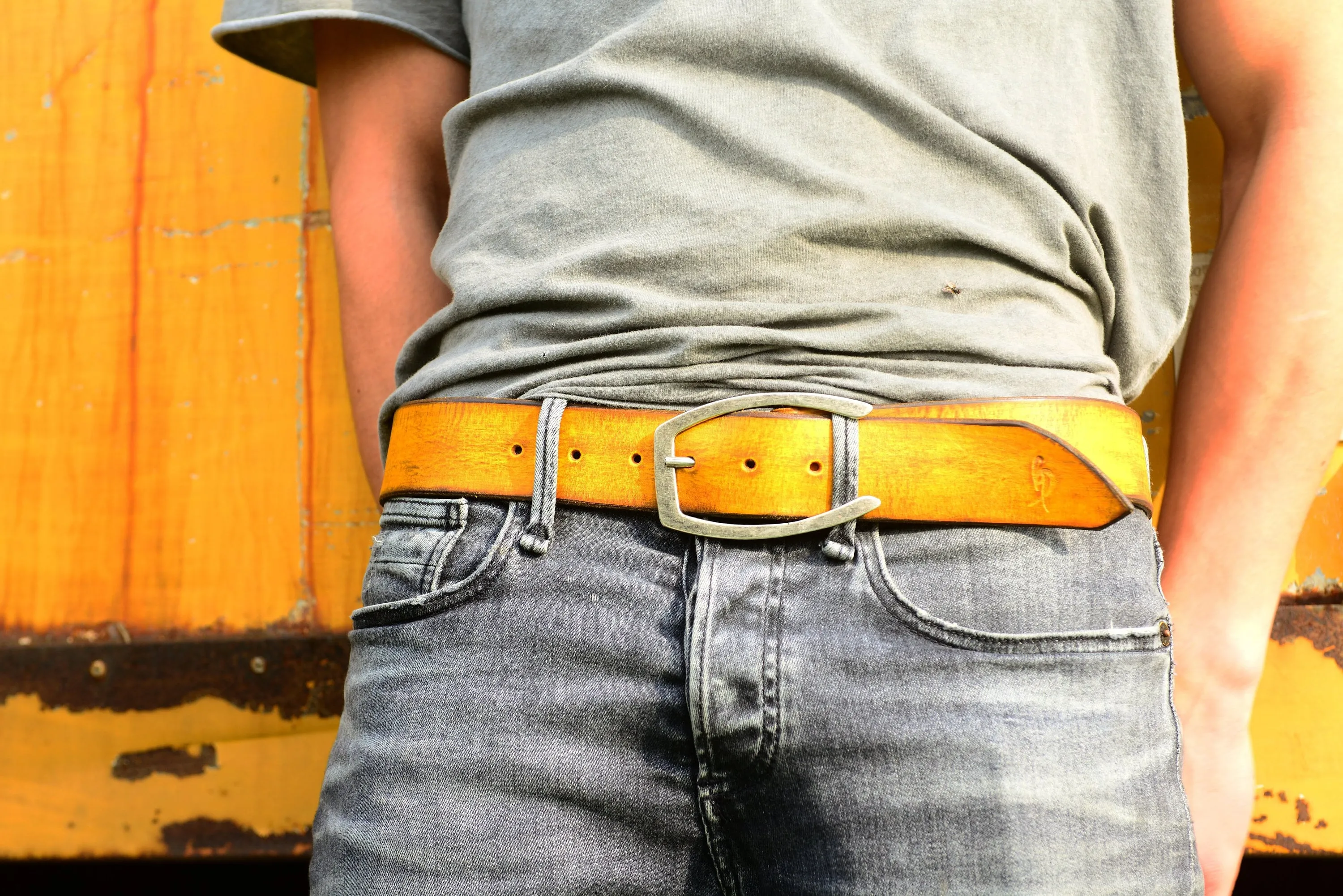Handmade Yellow Leather Belt with Unique Horseshoe silver Buckle Design - Personalizable Gift for Your Loved One"