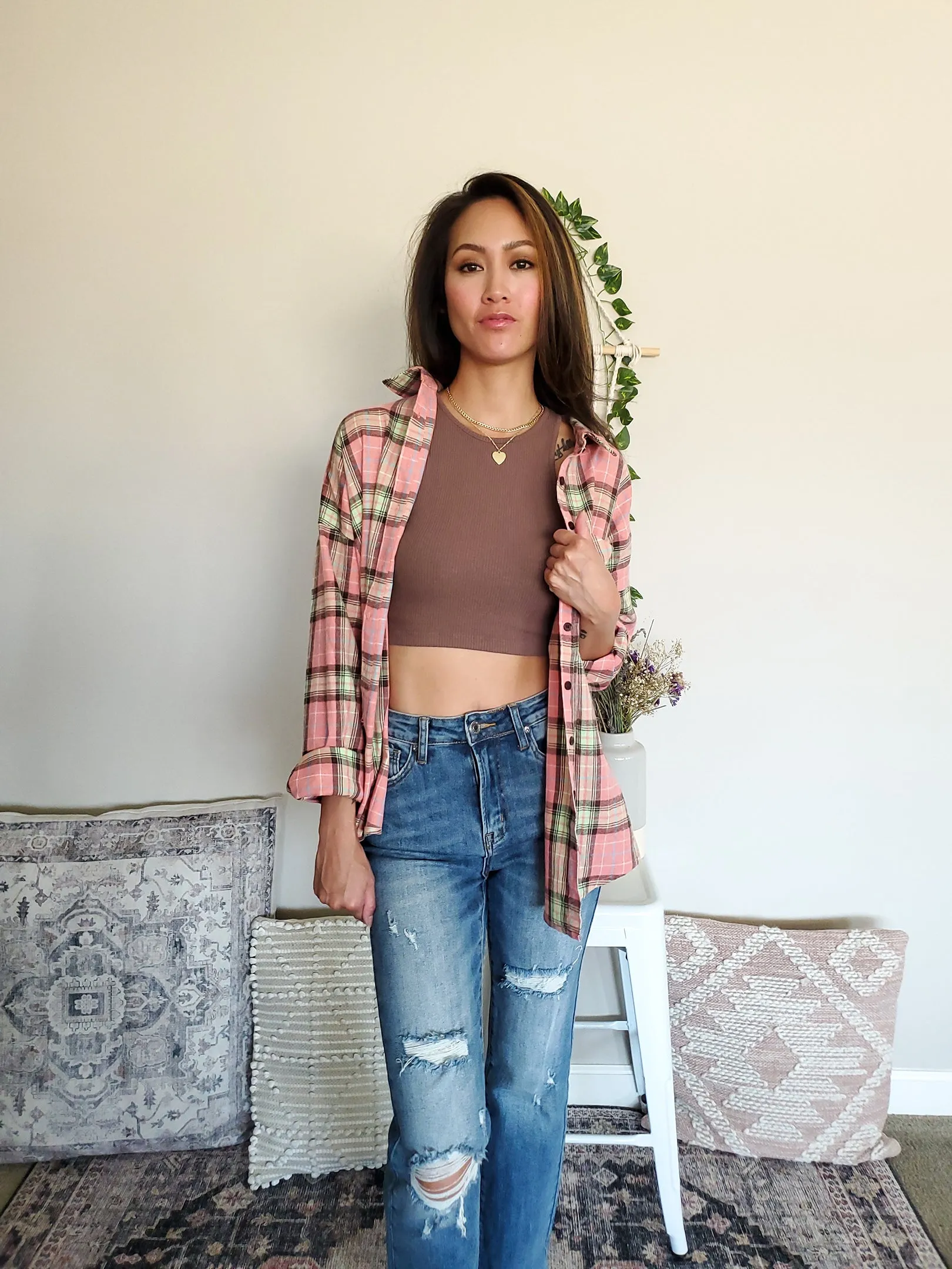 HIGH RISE DISTRESSED VINTAGE STRAIGHT LEG JEANS