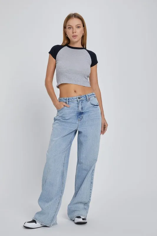 LIGHT WASH LOW RISE WIDE LEG JEANS