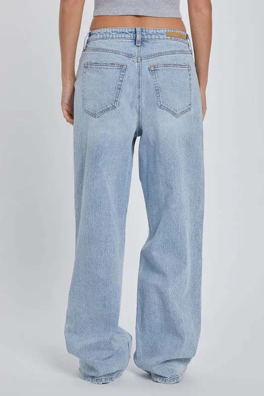 LIGHT WASH LOW RISE WIDE LEG JEANS