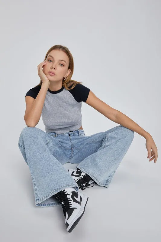 LIGHT WASH LOW RISE WIDE LEG JEANS
